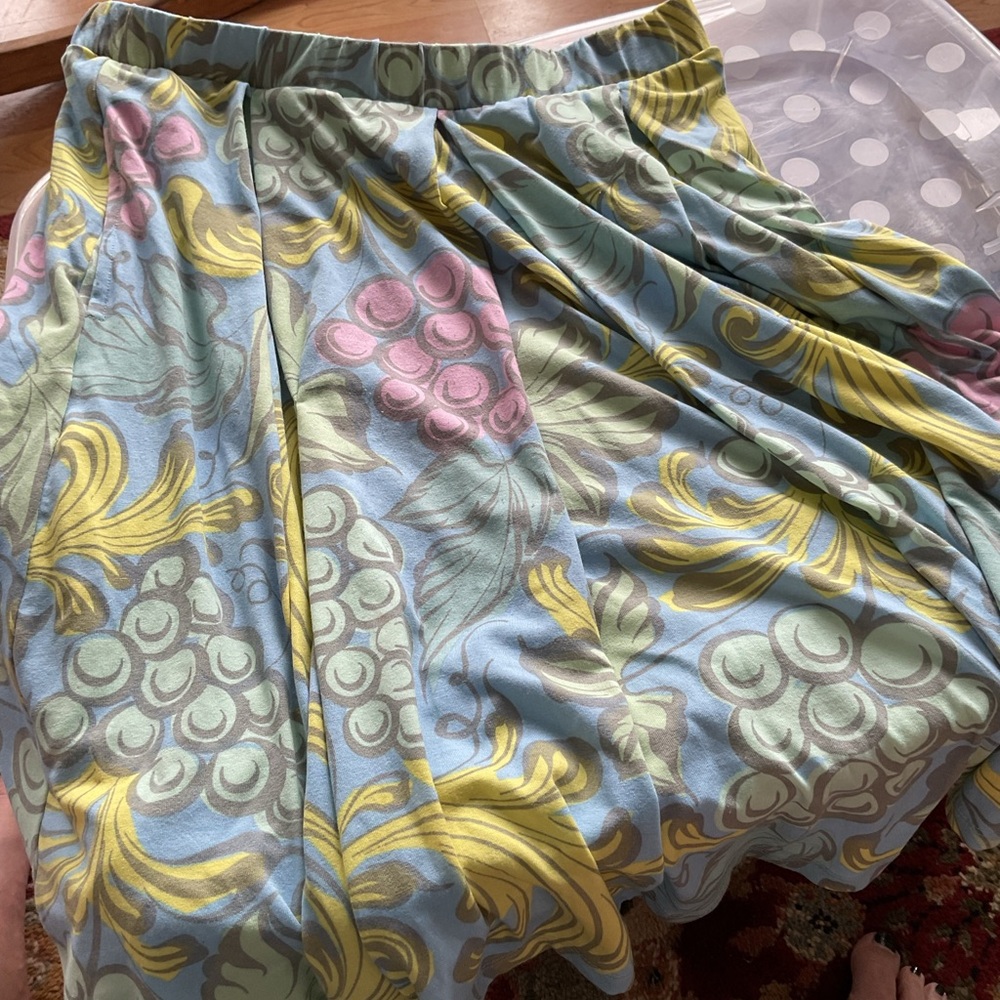 LulaRoe Skirt M